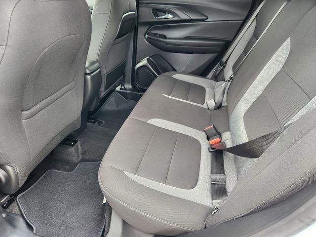 Used 2025 Chevrolet TrailBlazer LT AWD/4WD image 30
