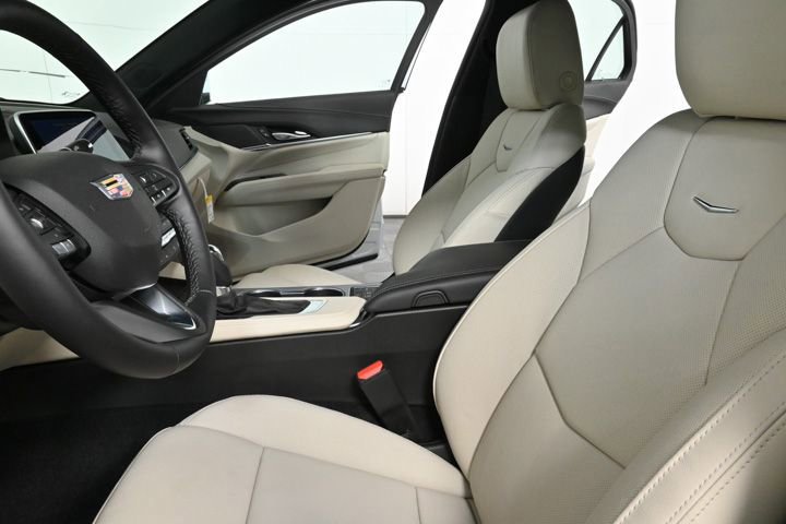 New 2025 Cadillac CT4 Premium Luxury image 5