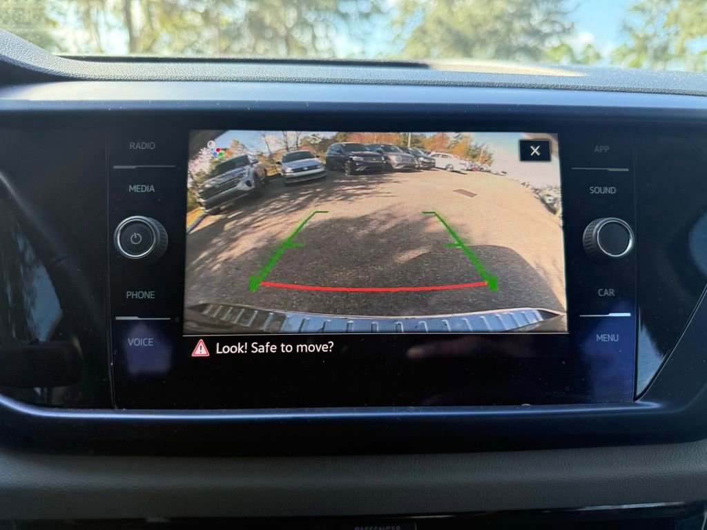 Used 2022 Volkswagen Taos SE image 19