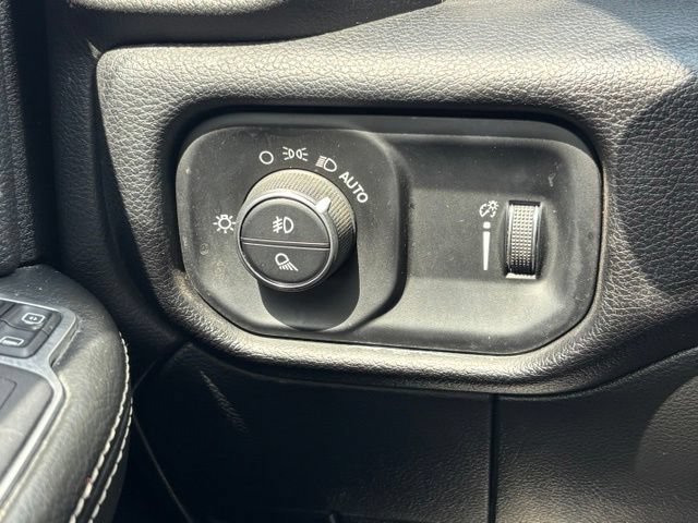 Used 2024 RAM 2500 Big Horn w/ Off Road Package AWD/4WD image 18