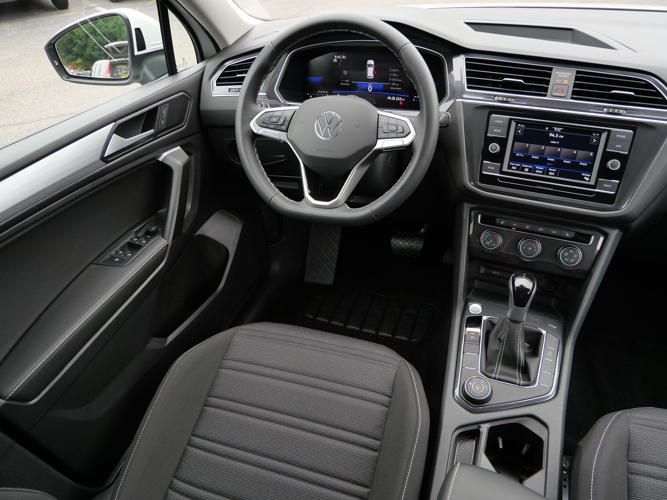 Used 2024 Volkswagen Tiguan S w/ MDO Package, Two-Row AWD/4WD image 9