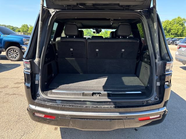 Used 2022 Jeep Grand Wagoneer Series II AWD/4WD image 24
