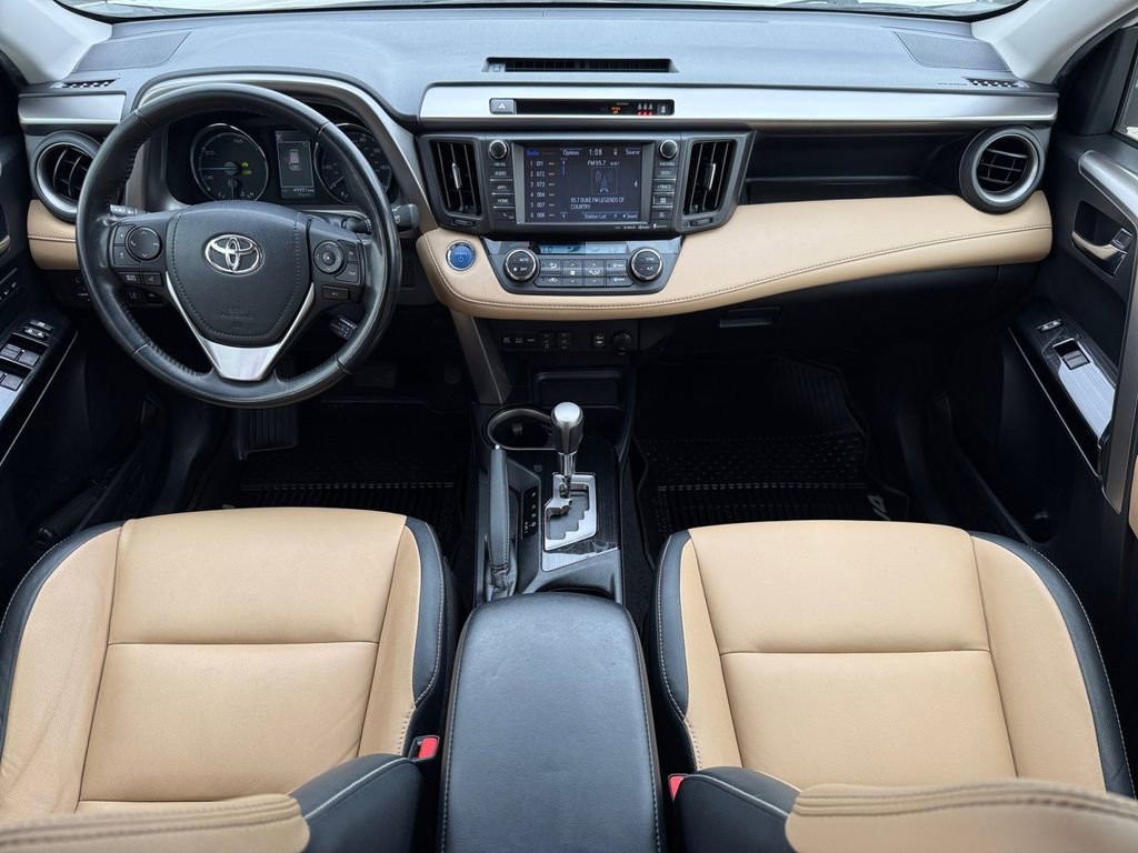 Used 2017 Toyota RAV4 Limited image 12
