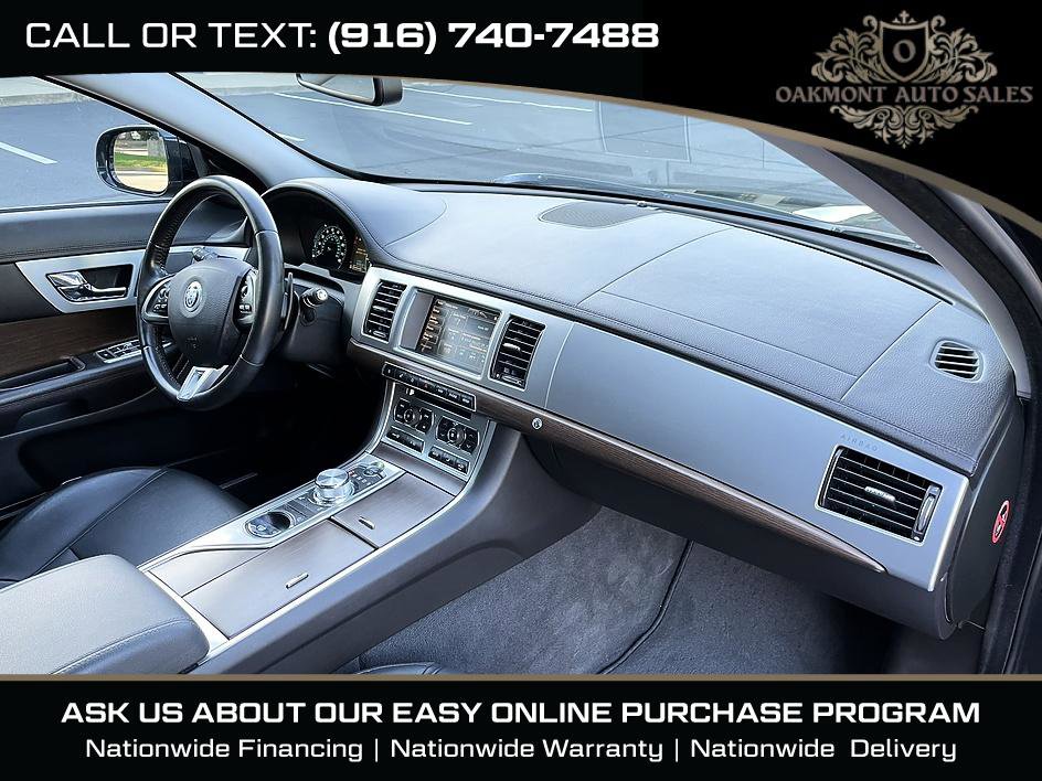 Used 2013 Jaguar XF RWD image 11