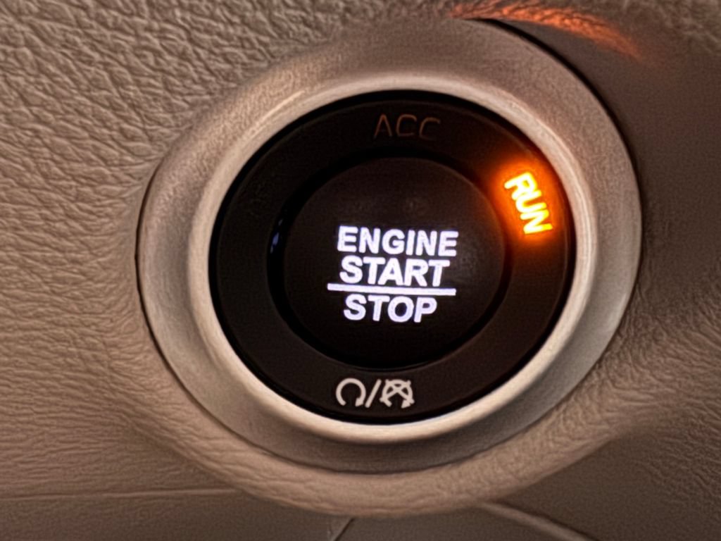Used 2024 Chrysler Pacifica Limited FWD image 43