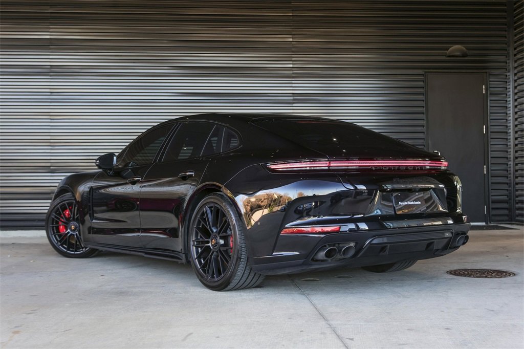 Certified 2025 Porsche Panamera GTS image 3