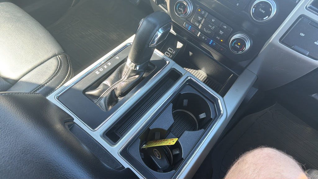 Used 2019 Ford F150 Lariat w/ Equipment Group 502A Luxury AWD/4WD image 26