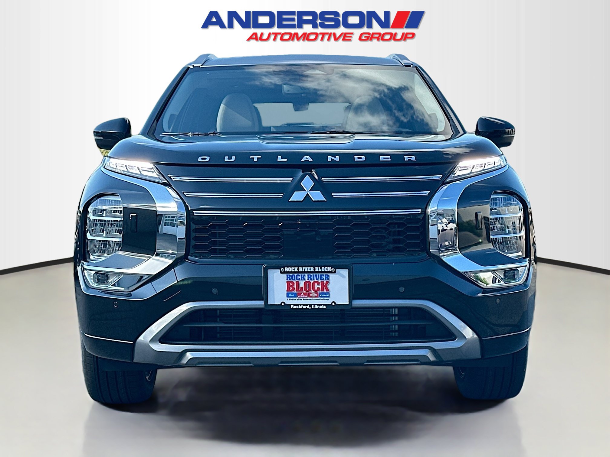 New 2025 Mitsubishi Outlander AWD image 14