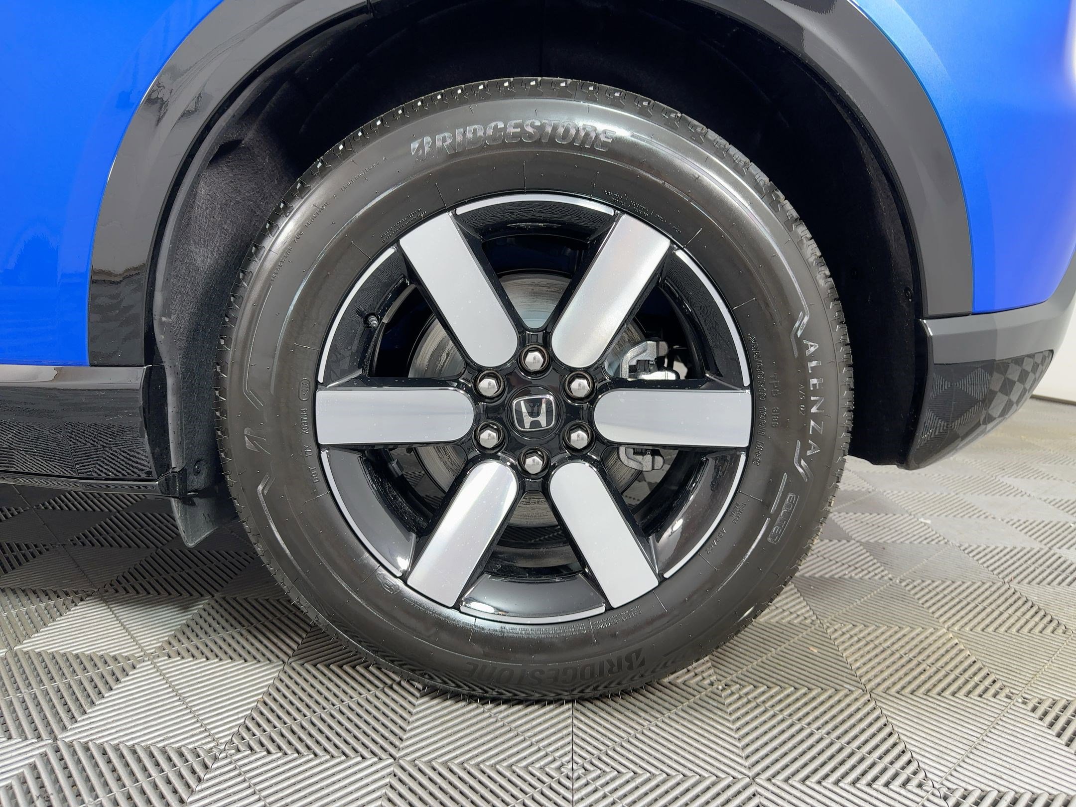 New 2026 Honda Prologue Touring image 9