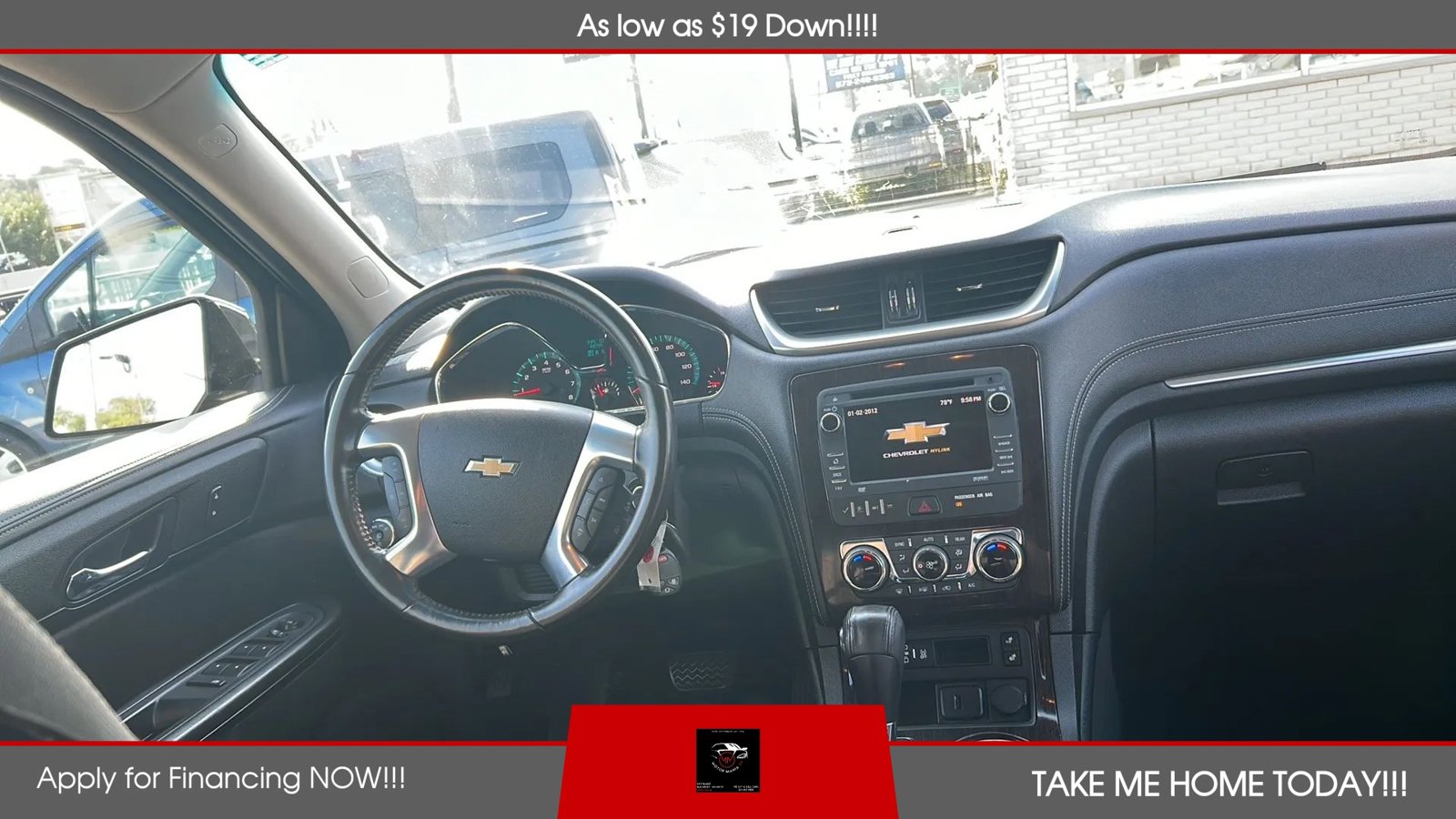 Used 2017 Chevrolet Traverse LT w/ Traveler's Package FWD image 12