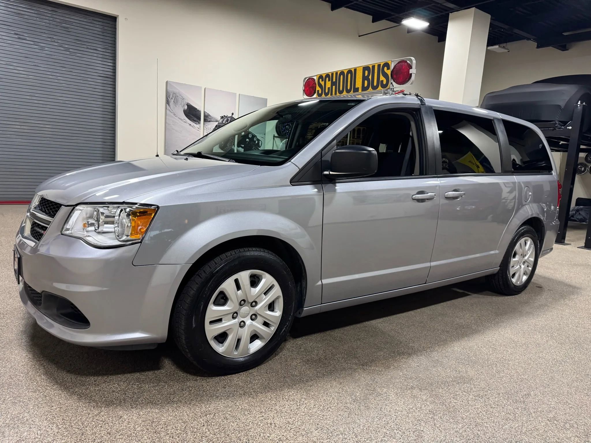 Used 2018 Dodge Grand Caravan SE image 10