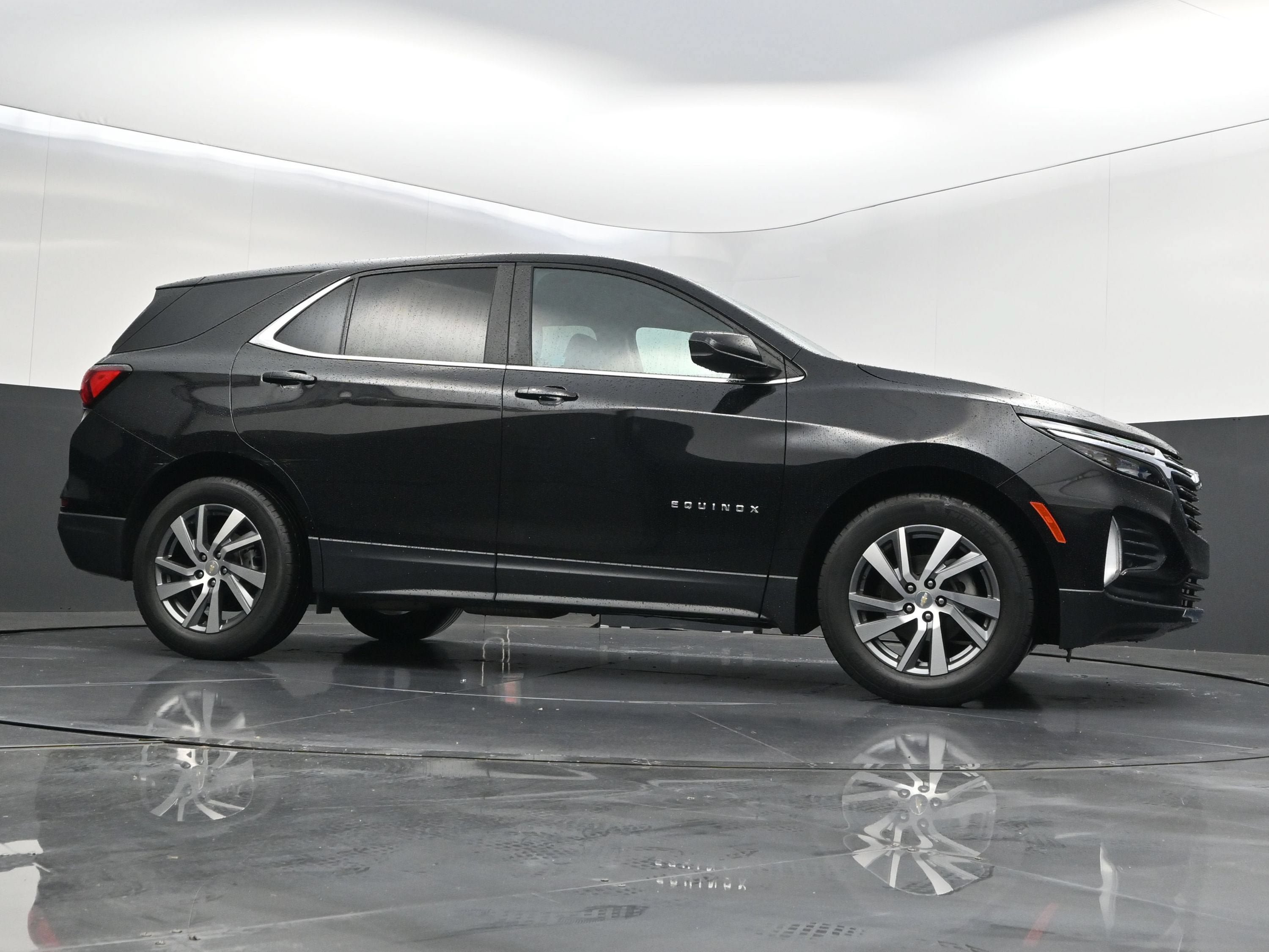 Used 2022 Chevrolet Equinox LT FWD image 45