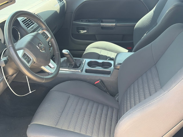 Used 2013 Dodge Challenger R/T RWD image 5