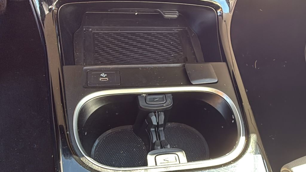 Certified 2025 Mercedes-Benz CLA 250 image 27