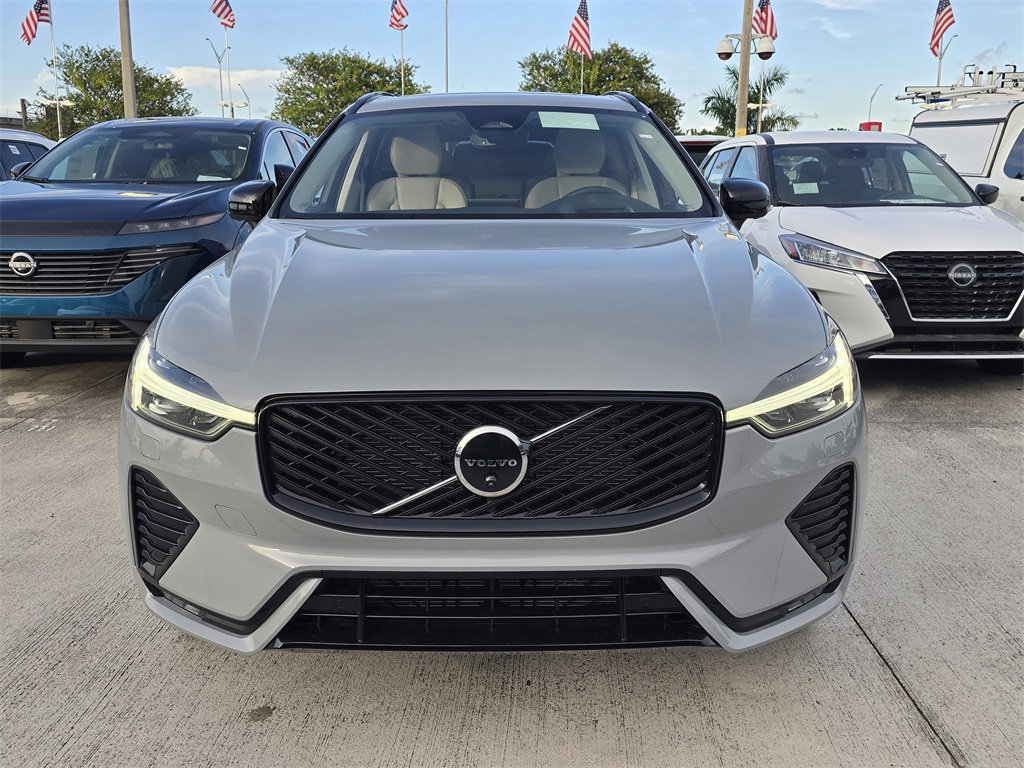 New 2026 Volvo XC60 B5 Ultra w/ Protection Package Premier image 2