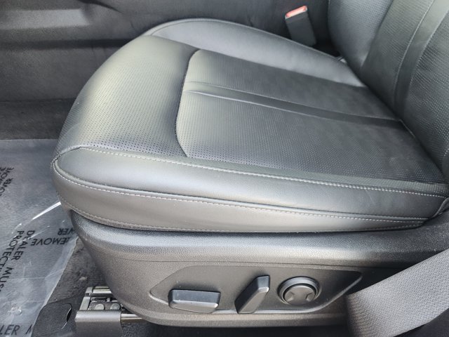 Used 2025 Kia Sorento S w/ Panoramic Sunroof Package FWD image 25