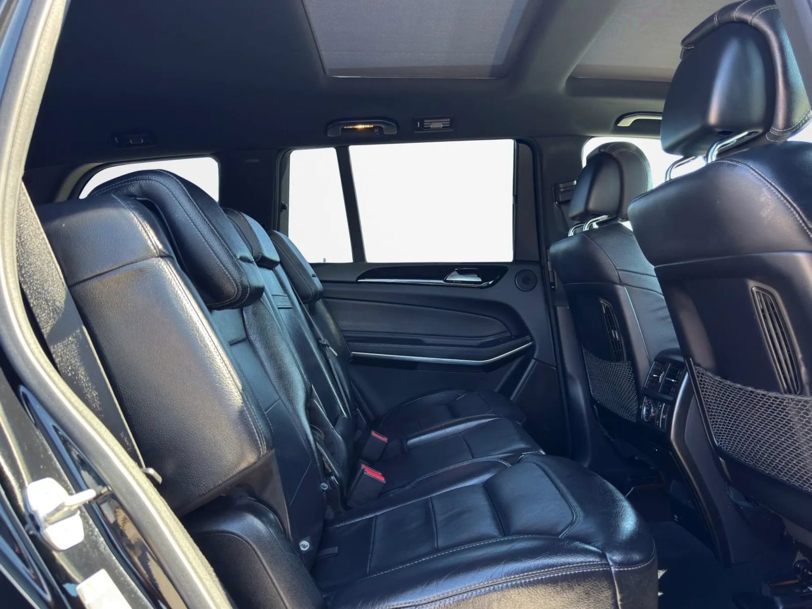 Used 2017 Mercedes-Benz GLS 550 4MATIC w/ Driver Assistance Package image 28