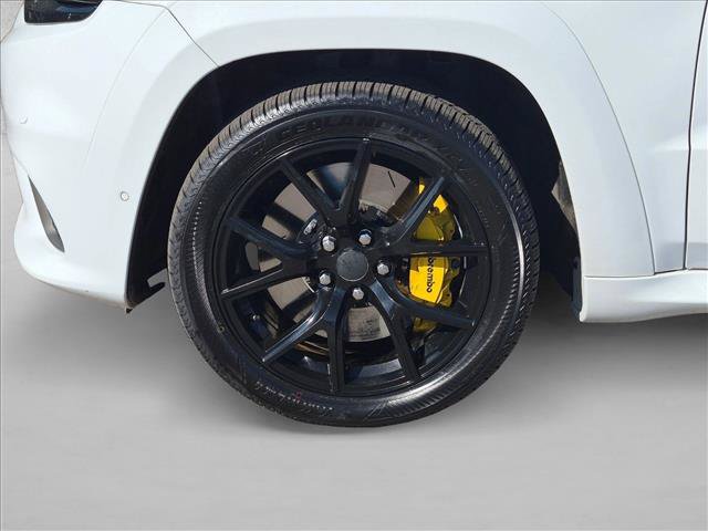 Used 2021 Jeep Grand Cherokee Trackhawk AWD/4WD image 9
