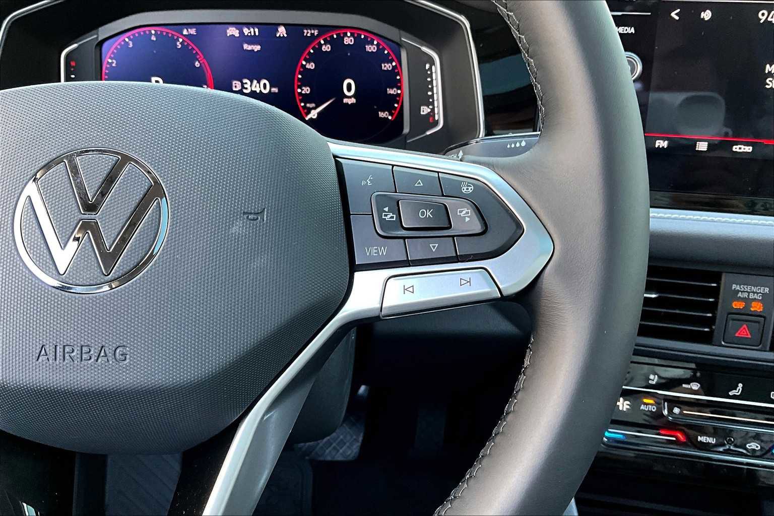 New 2025 Volkswagen Jetta SEL image 18