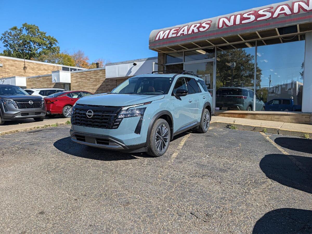 New 2026 Nissan Pathfinder Platinum AWD/4WD image 5