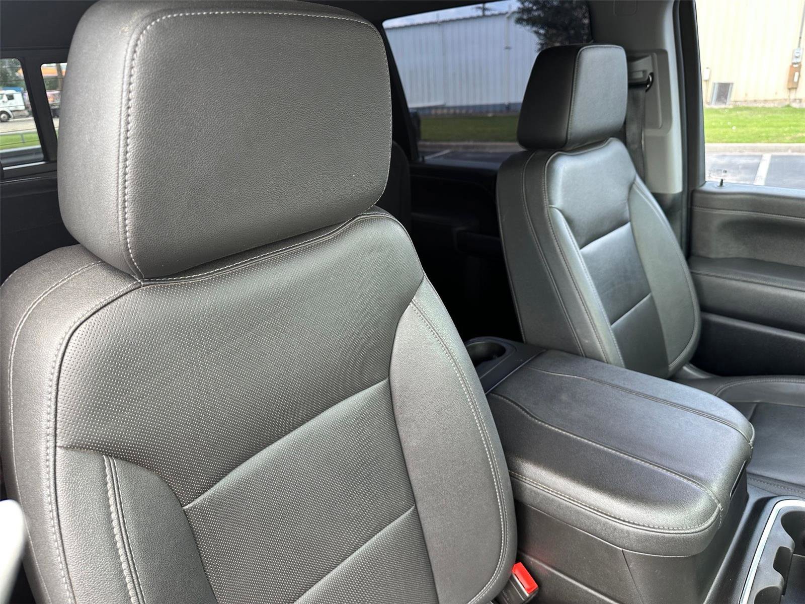 Used 2023 Chevrolet Silverado 3500 LTZ w/ LTZ Premium Package AWD/4WD image 20