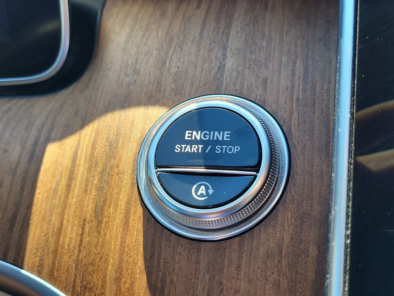 Used 2022 Mercedes-Benz C 300 Sedan image 31