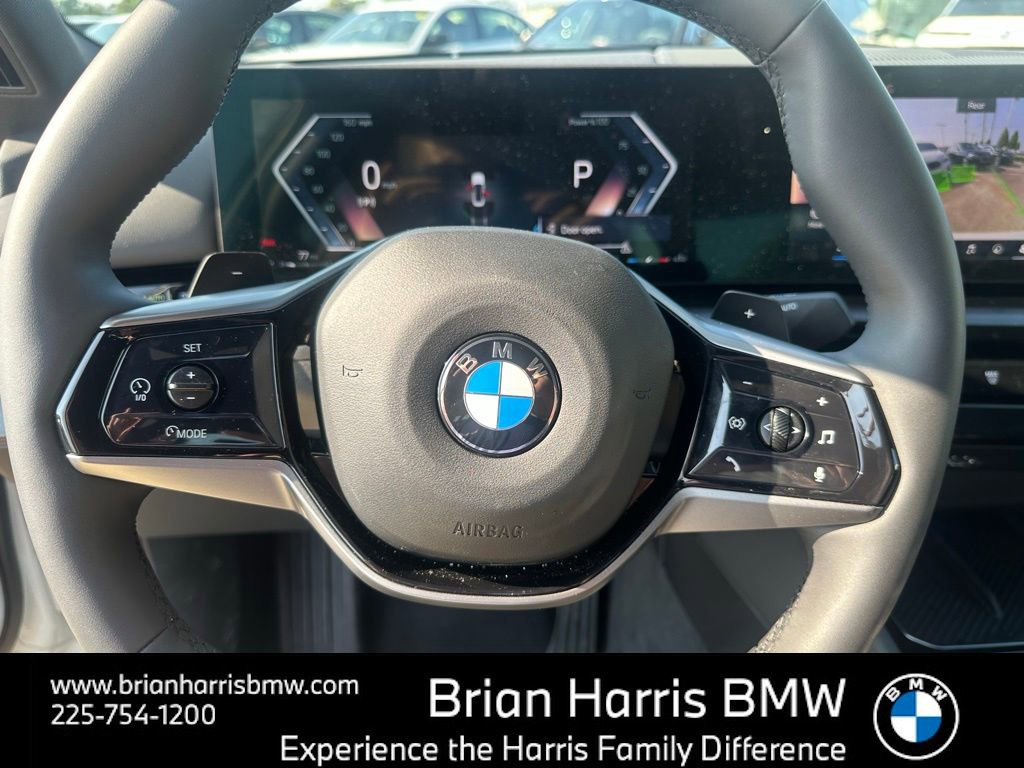 Certified 2025 BMW 530i image 25