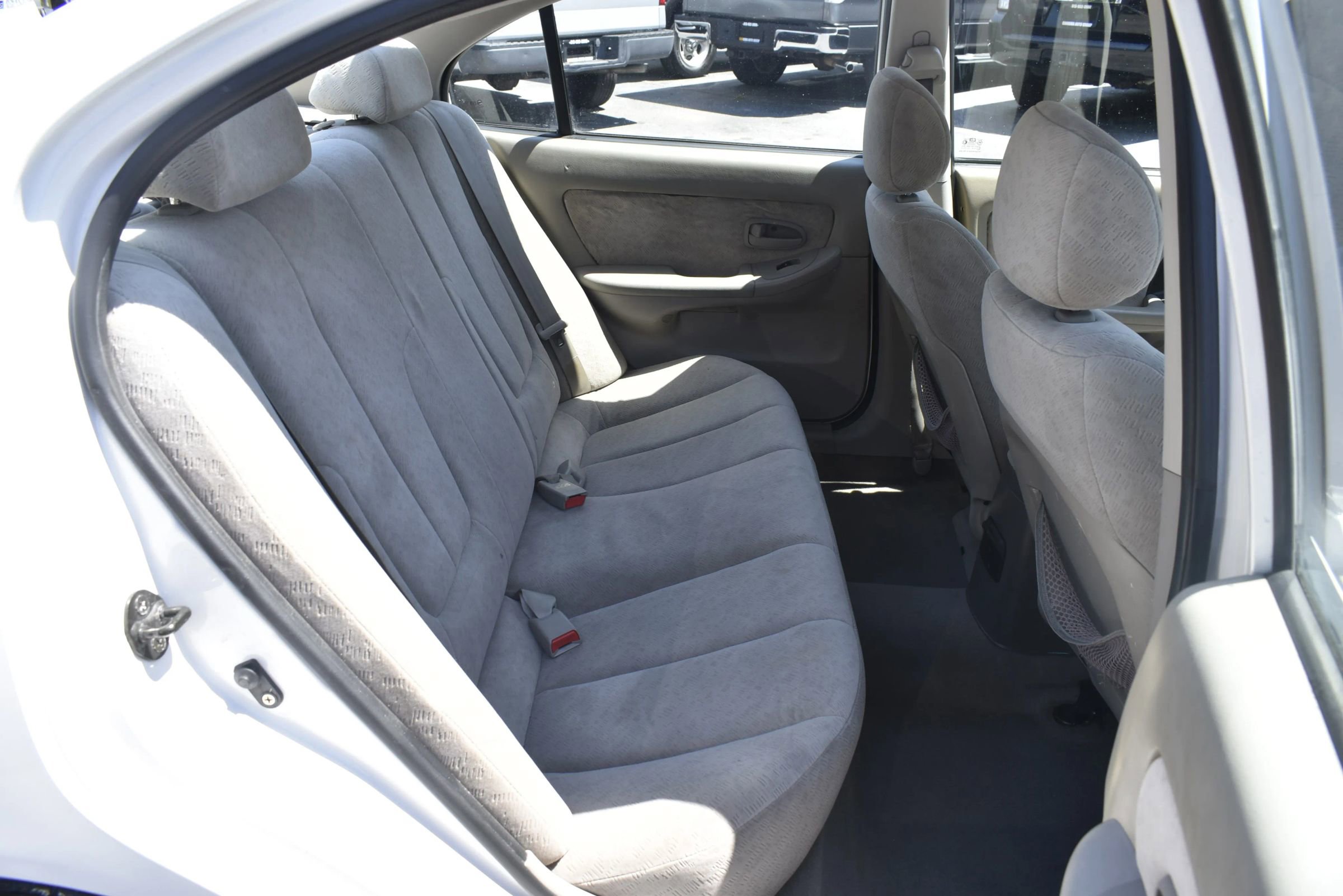 Used 2005 Hyundai Elantra GLS FWD image 13
