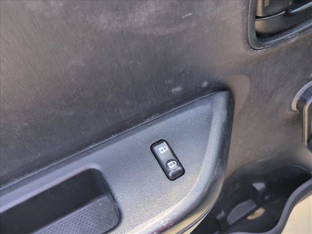 Used 2013 Toyota Yaris L FWD image 10
