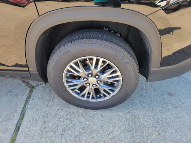 Certified 2025 Chevrolet Traverse LT image 9