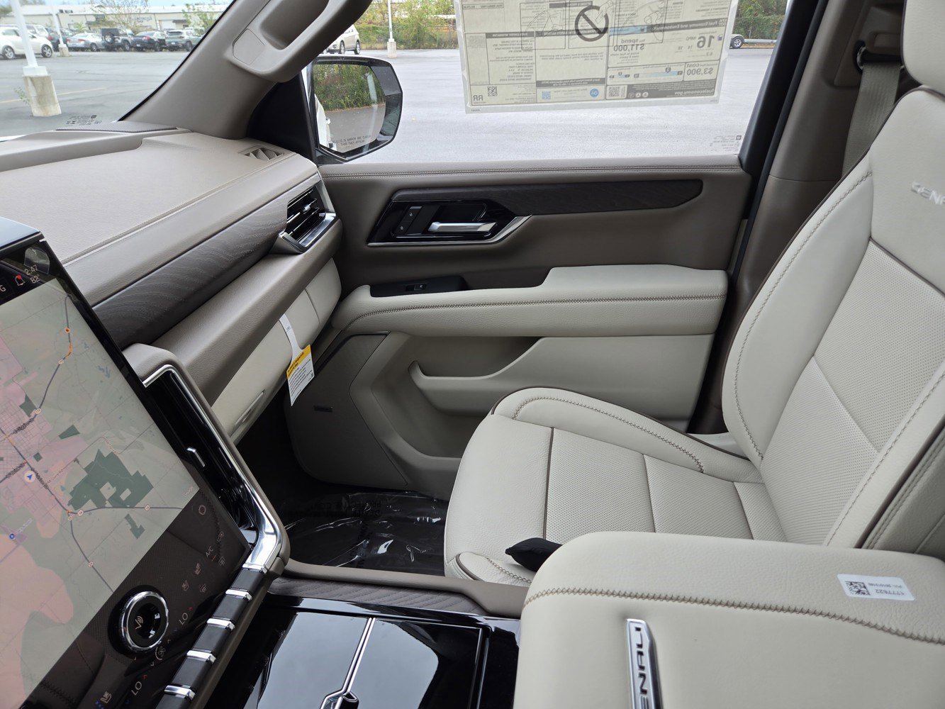 New 2026 GMC Yukon Denali w/ Denali Reserve Package image 9