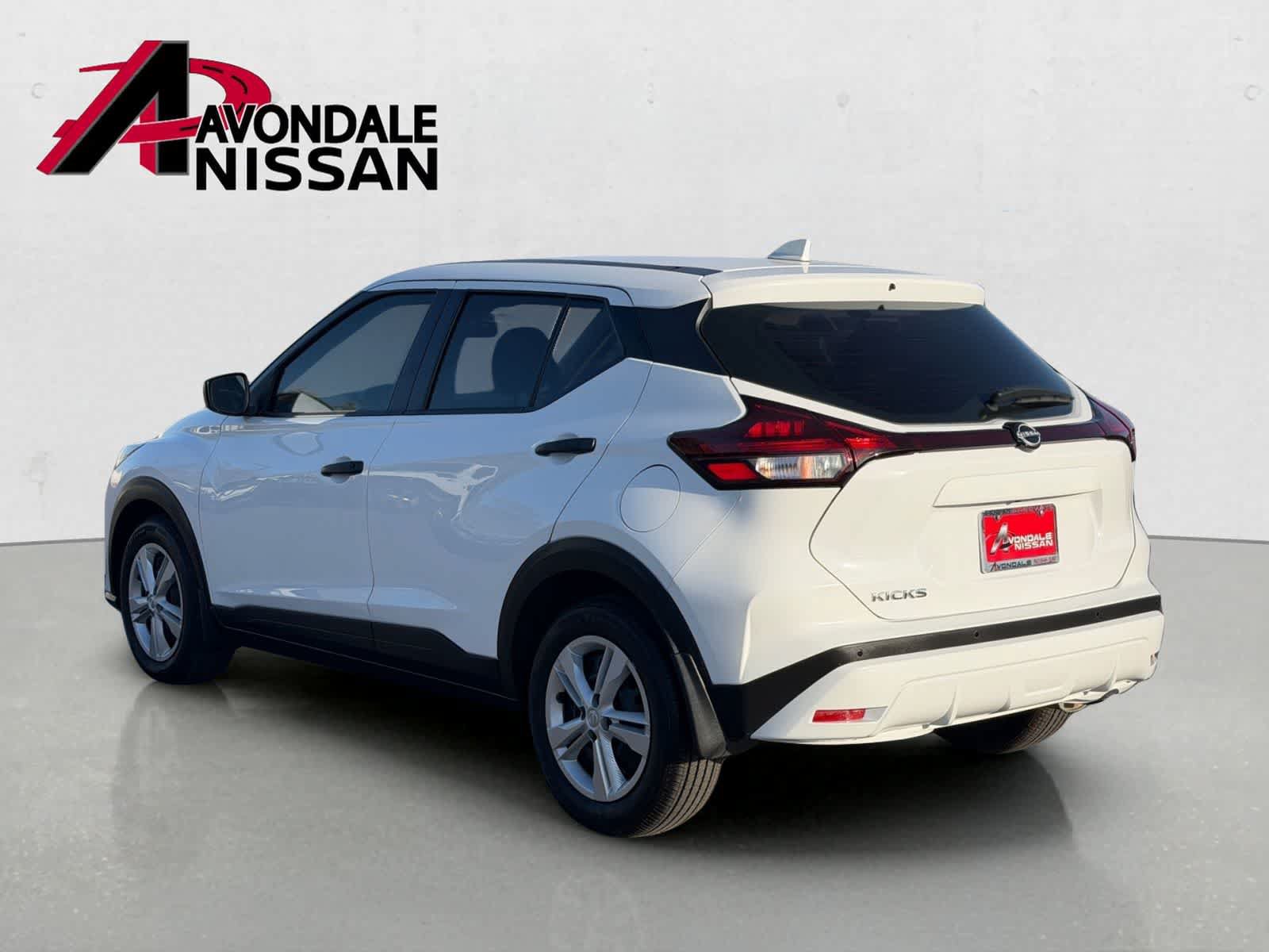 Certified 2025 Nissan Kicks Play S FWD image 4