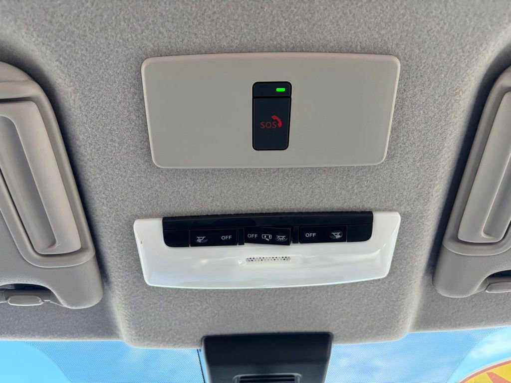 Certified 2024 Nissan Kicks SV image 21