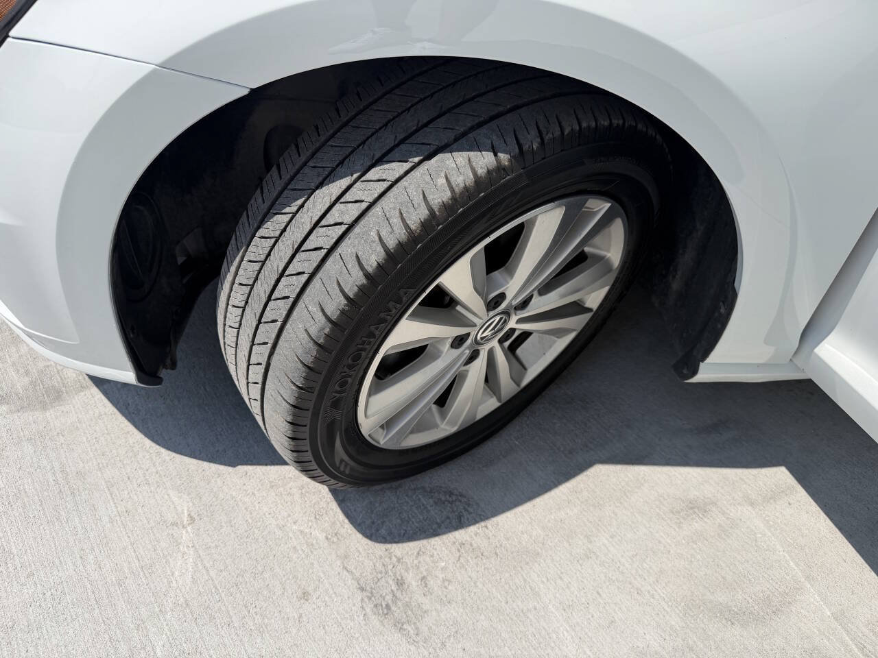 Used 2018 Volkswagen Golf S AWD/4WD image 20