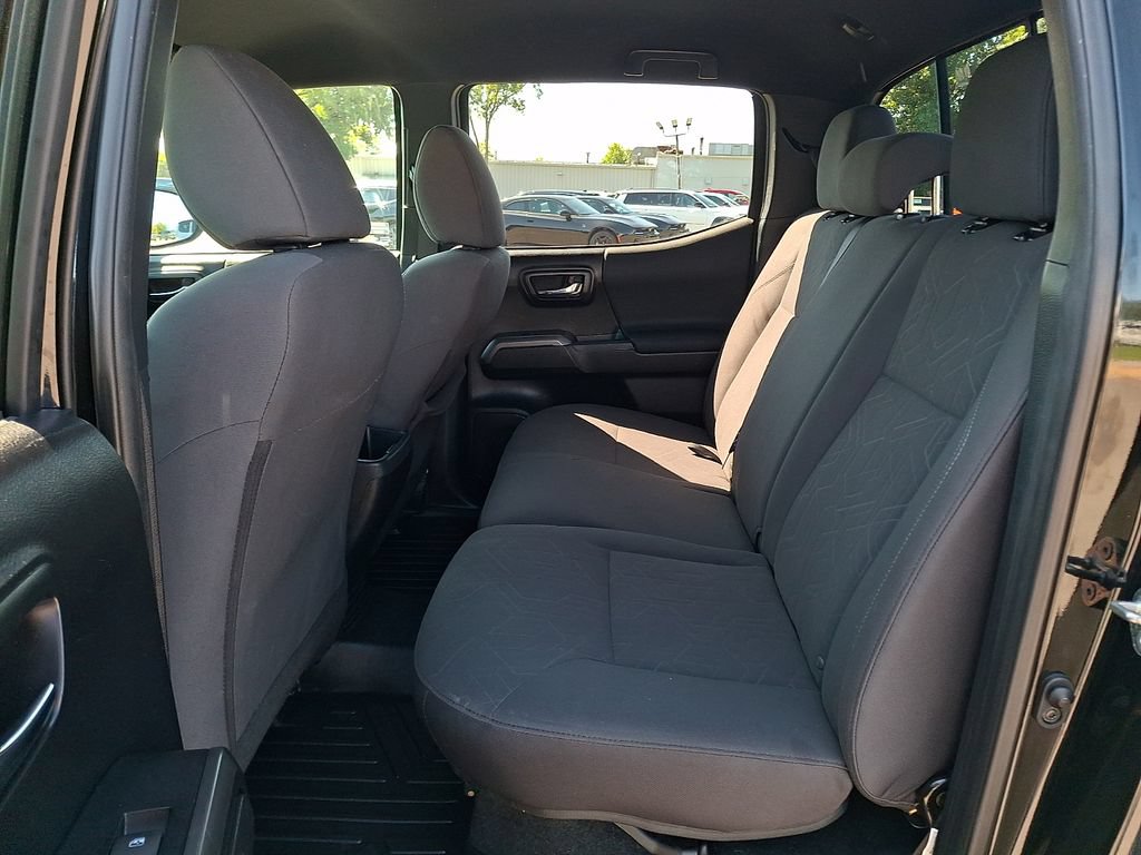 Used 2019 Toyota Tacoma TRD Off-Road AWD/4WD image 13