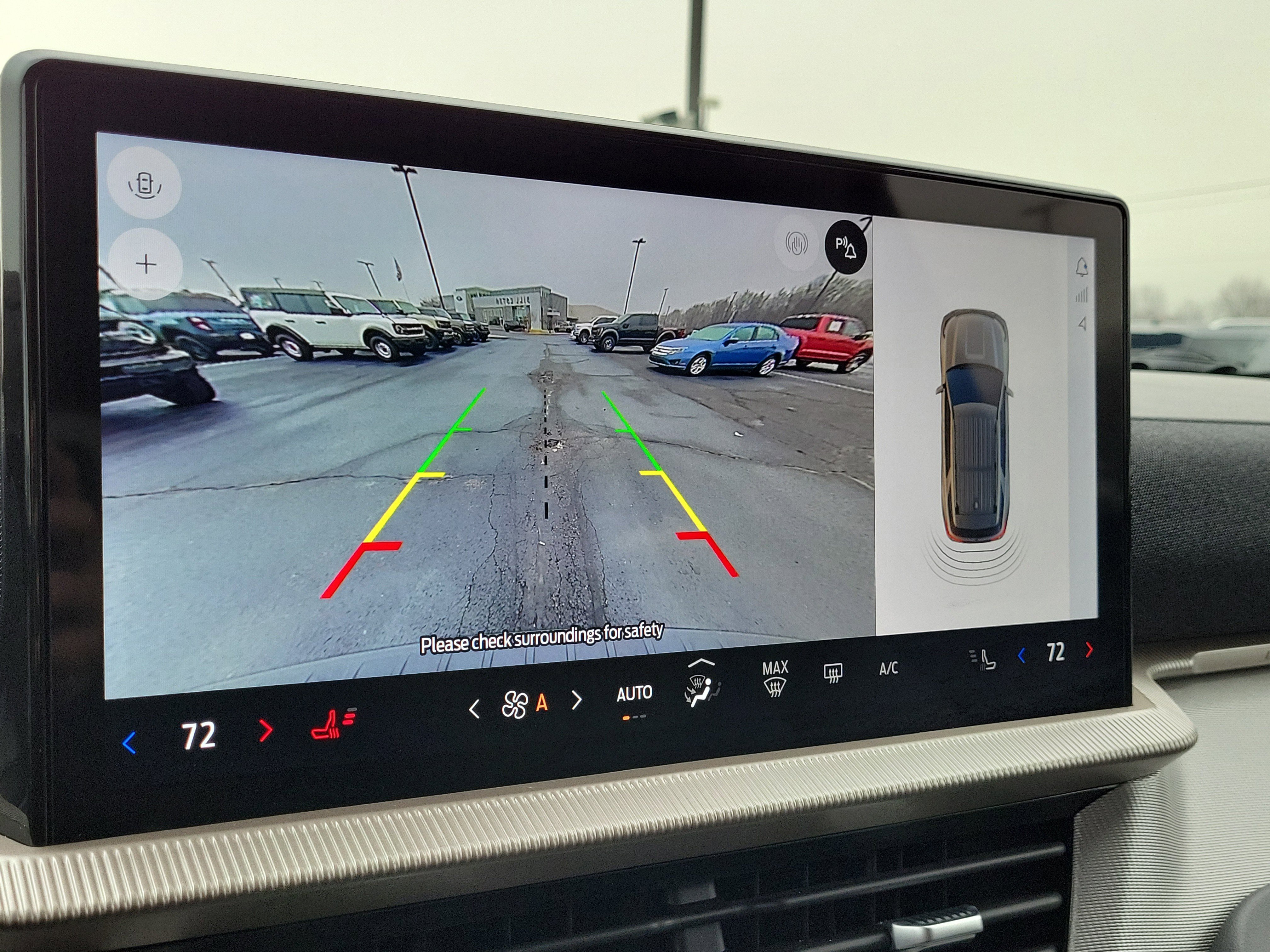 Certified 2025 Ford Explorer Active image 29