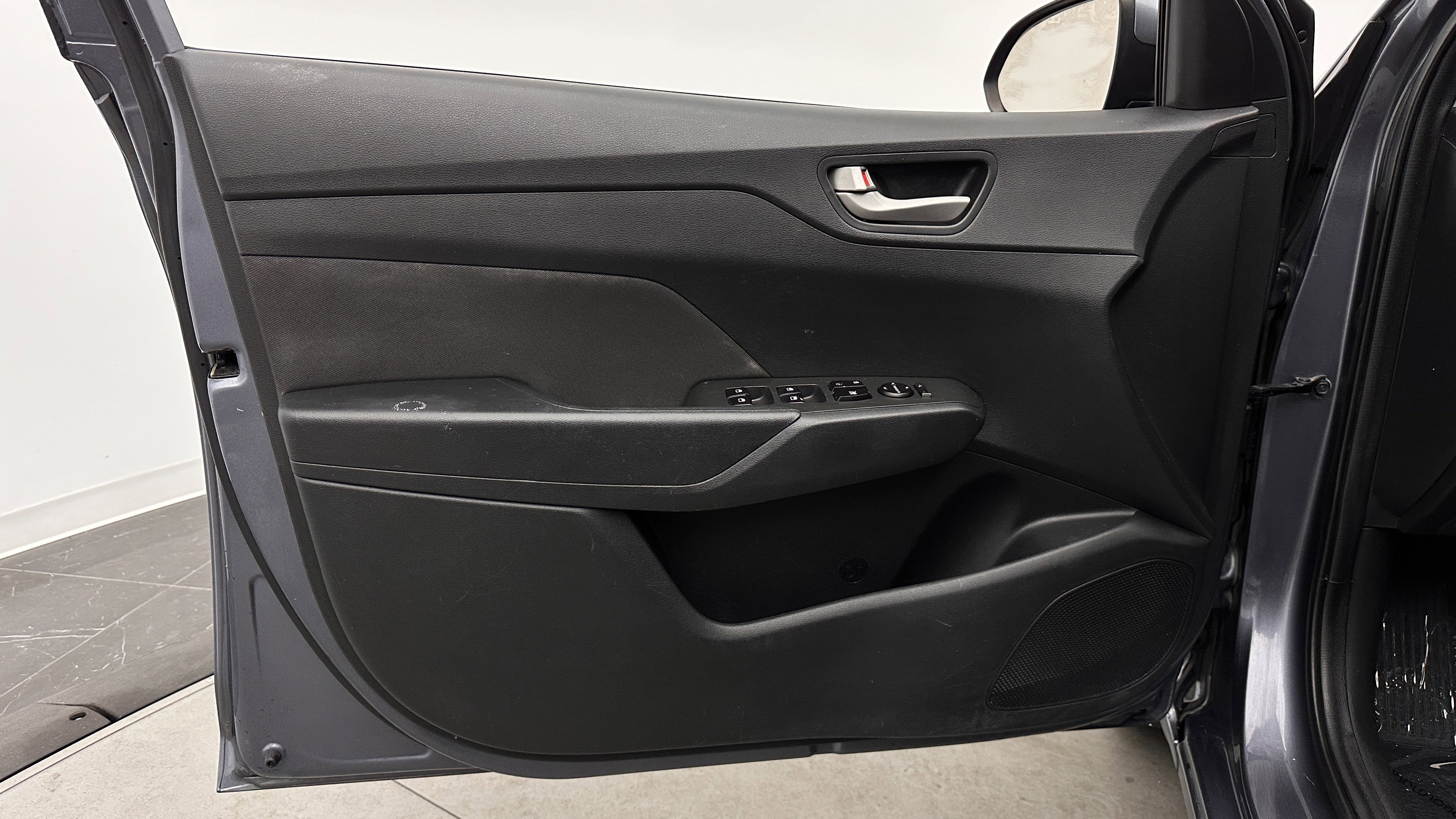 Used 2020 Hyundai Accent SE image 10