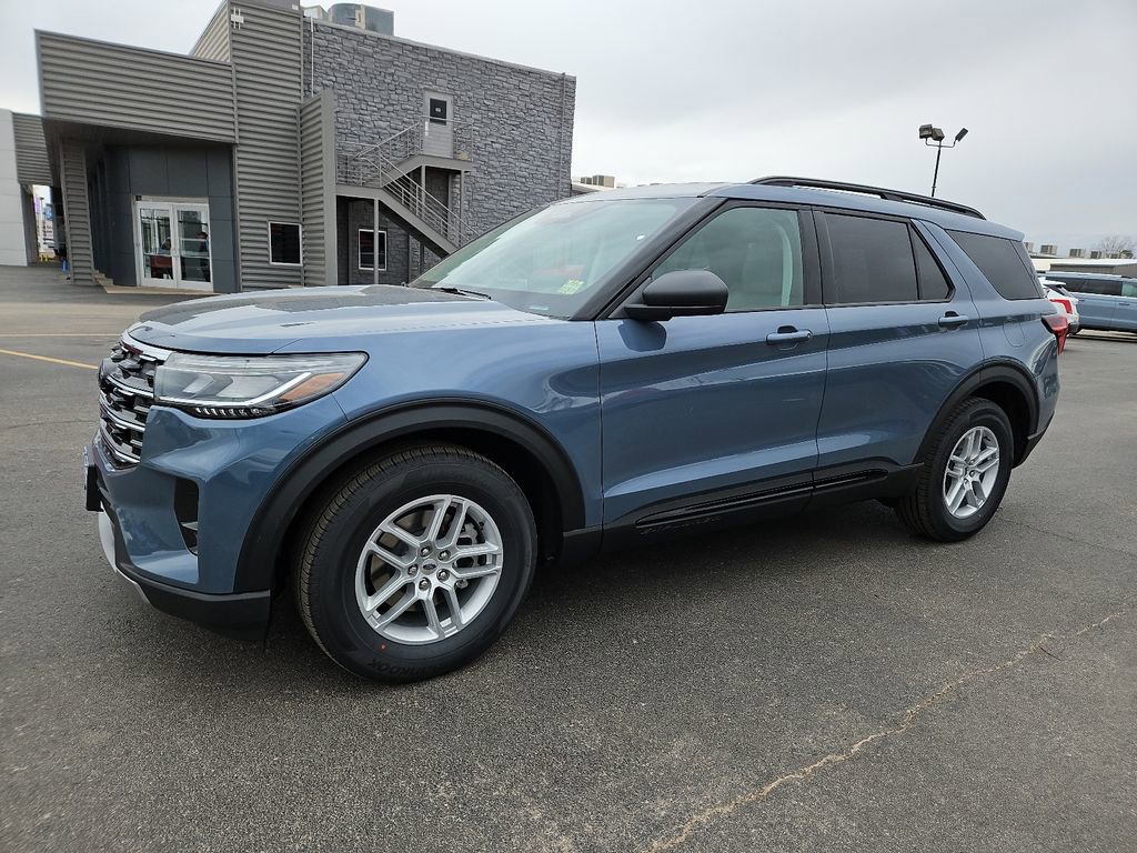 New 2026 Ford Explorer Active w/ Active Comfort Package RWD image 5
