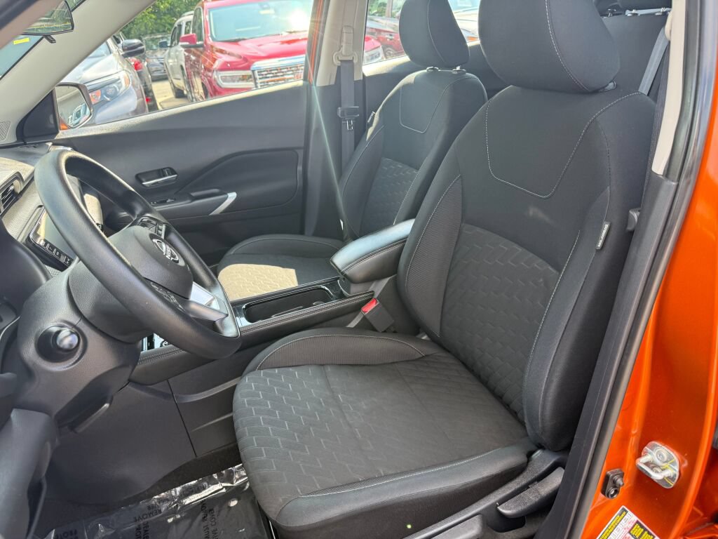 Used 2023 Nissan Kicks SV FWD image 10
