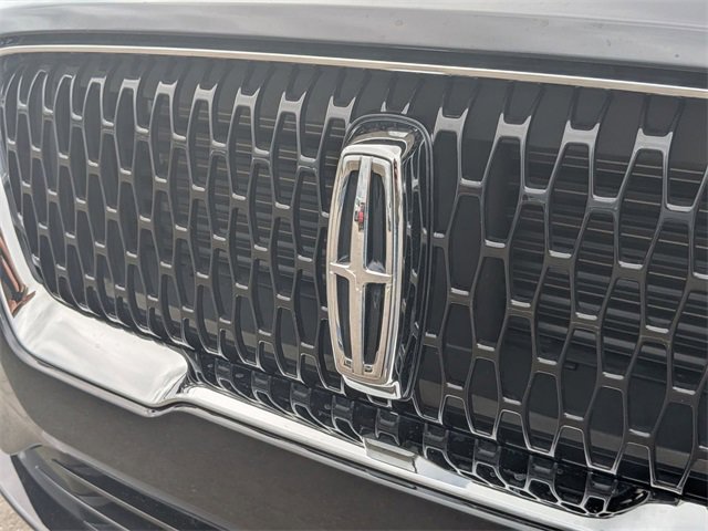 Certified 2022 Lincoln Corsair Reserve w/ Sport Package image 10