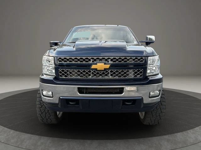 Used 2011 Chevrolet Silverado 2500 LTZ w/ LTZ Plus Package AWD/4WD image 8