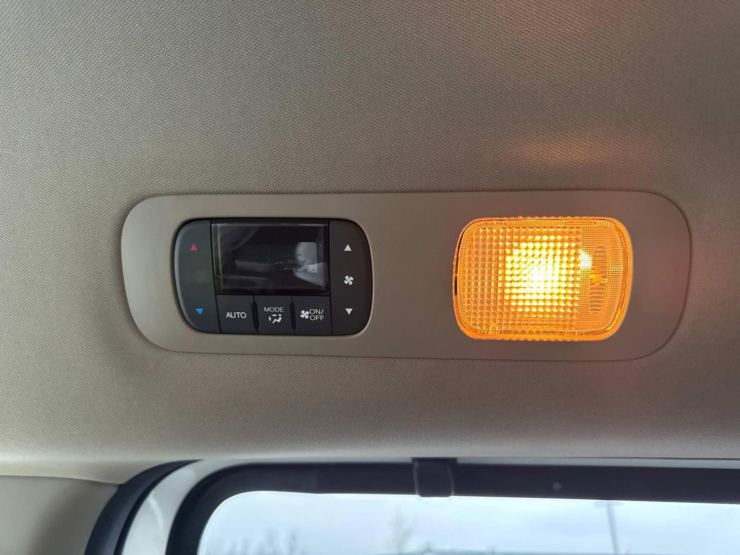 Used 2018 Honda Odyssey EX image 18