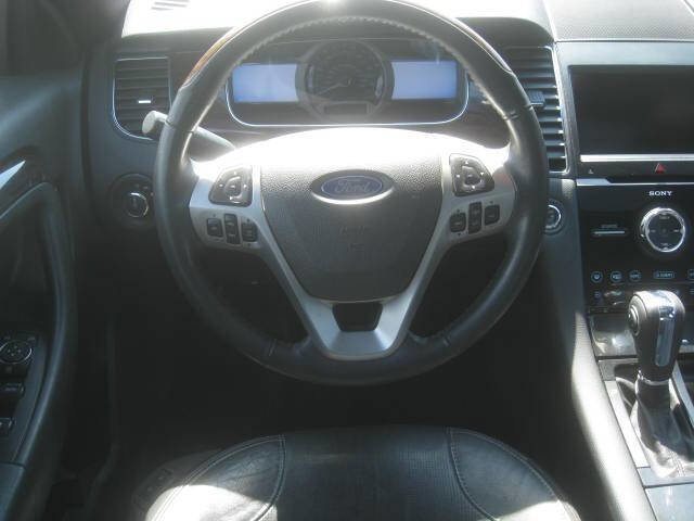 Used 2013 Ford Taurus Limited image 13