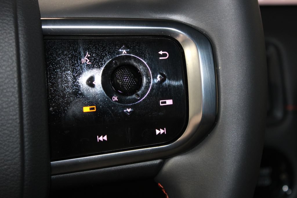 Used 2025 Nissan Armada PRO-4X AWD/4WD image 37