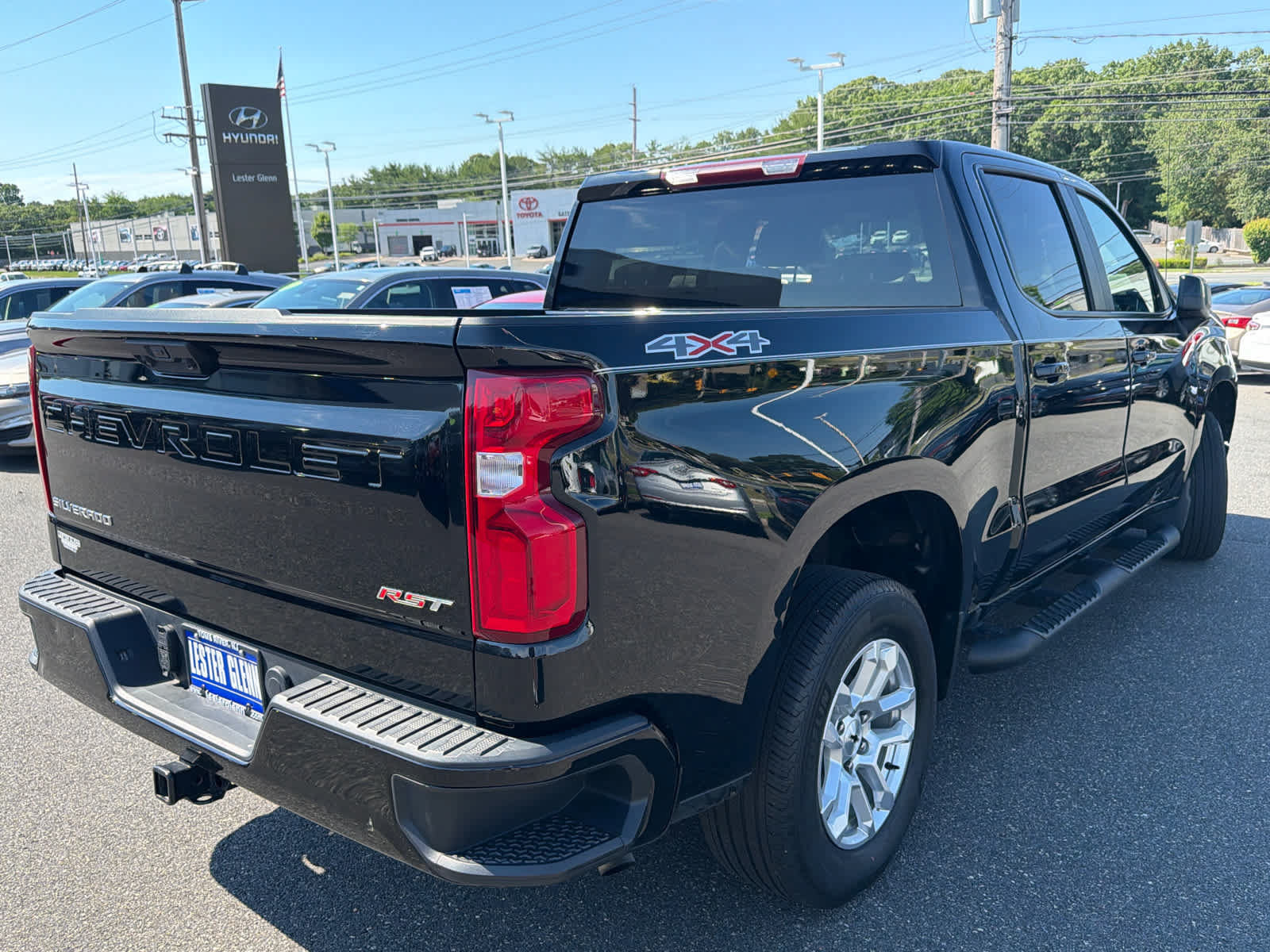 Used 2023 Chevrolet Silverado 1500 RST AWD/4WD image 27