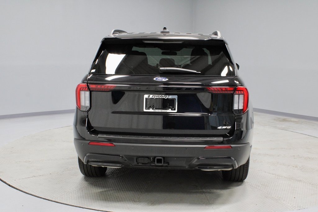 Certified 2025 Ford Explorer ST-Line w/ ST-Line Street Pack image 11