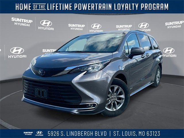Used 2021 Toyota Sienna XLE
