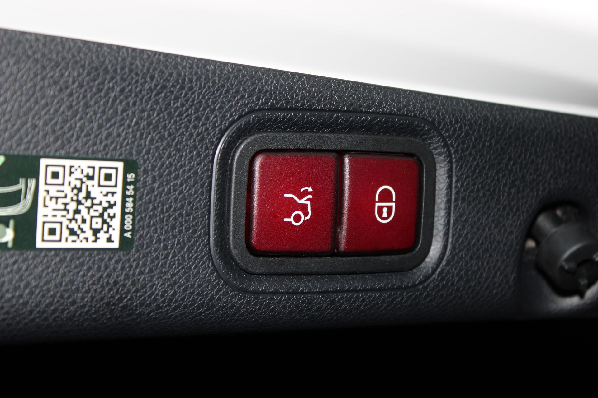 Used 2023 Mercedes-Benz E 350 4MATIC Sedan image 12