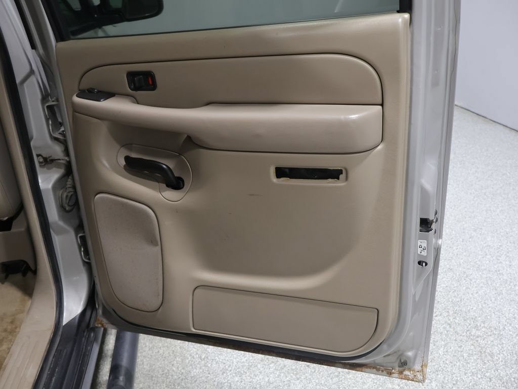 Used 2006 Chevrolet Suburban Z71 w/ Z71 Preferred Equipment Group AWD/4WD image 21