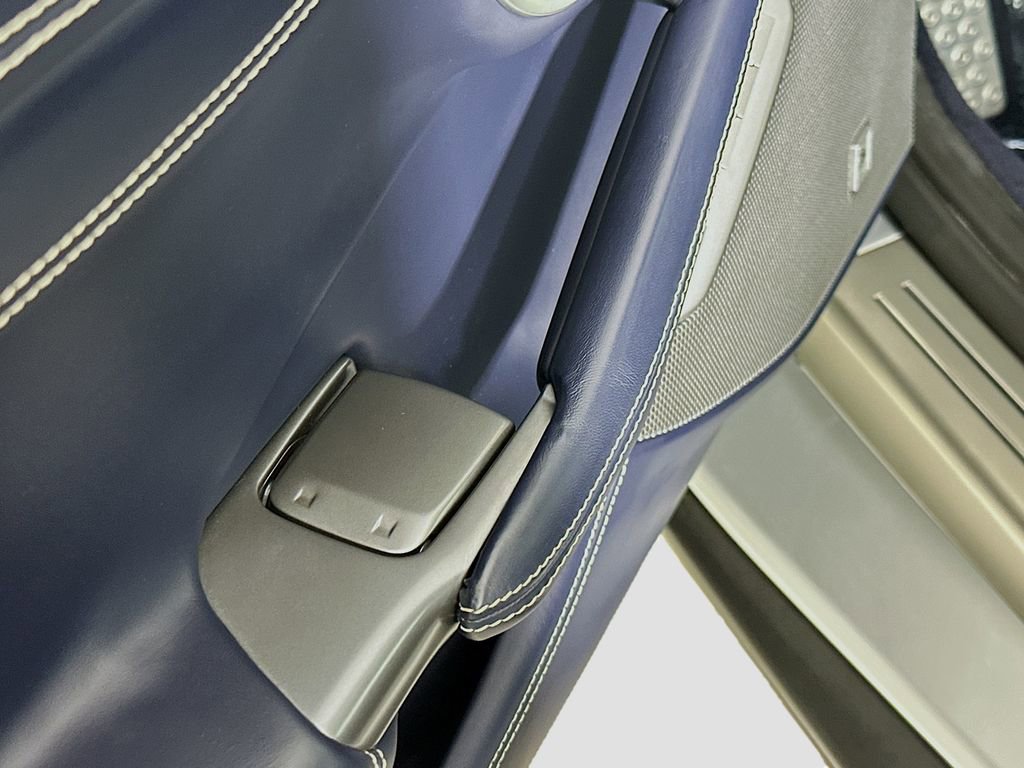 Used 2019 Ferrari Portofino image 19